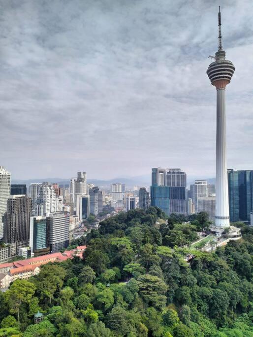 Klcc Towerviewsty5Pax At Ceylonzsuites Kuala Lumpur Bagian luar foto